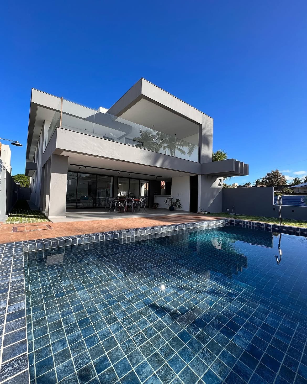 Residência de alto padrão no Arquipélago do Sol construída pela Brandão Torres